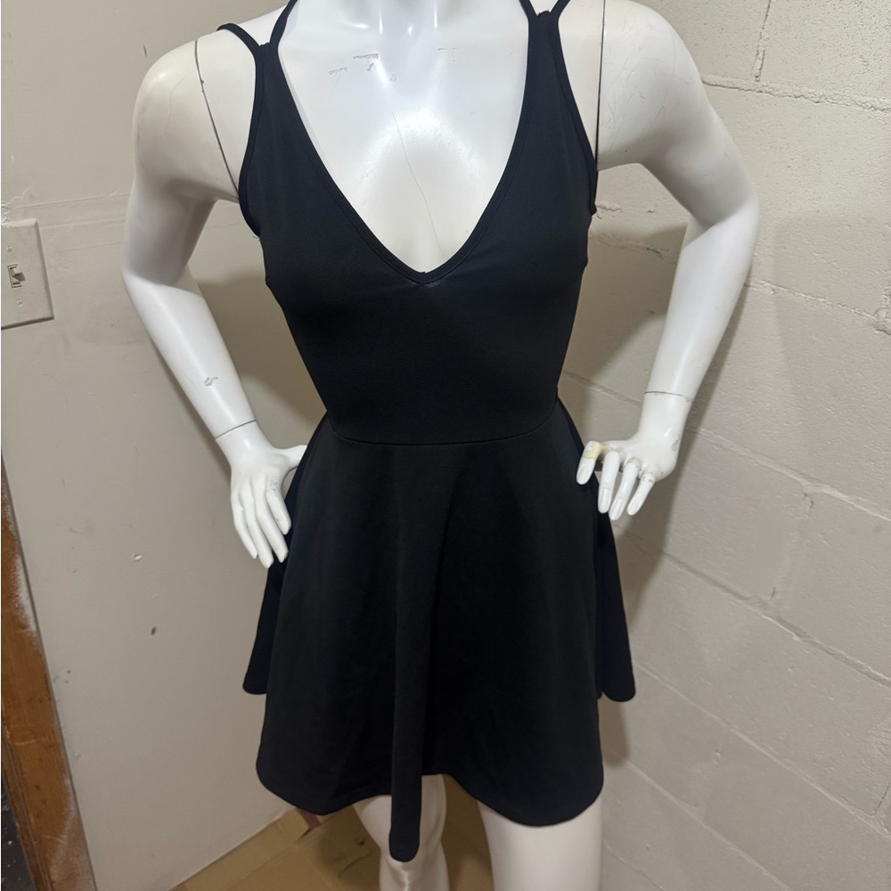 Sporty Black Sleeveless Dress